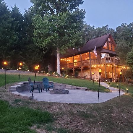 Smoky Mountain Cabin - Hot Tub - Fire Pit เมอร์ฟี ภายนอก รูปภาพ