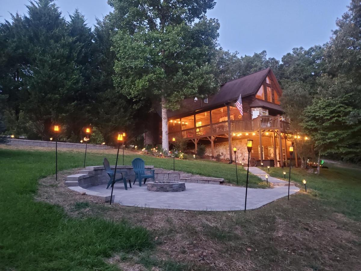 Smoky Mountain Cabin - Hot Tub - Fire Pit เมอร์ฟี ภายนอก รูปภาพ