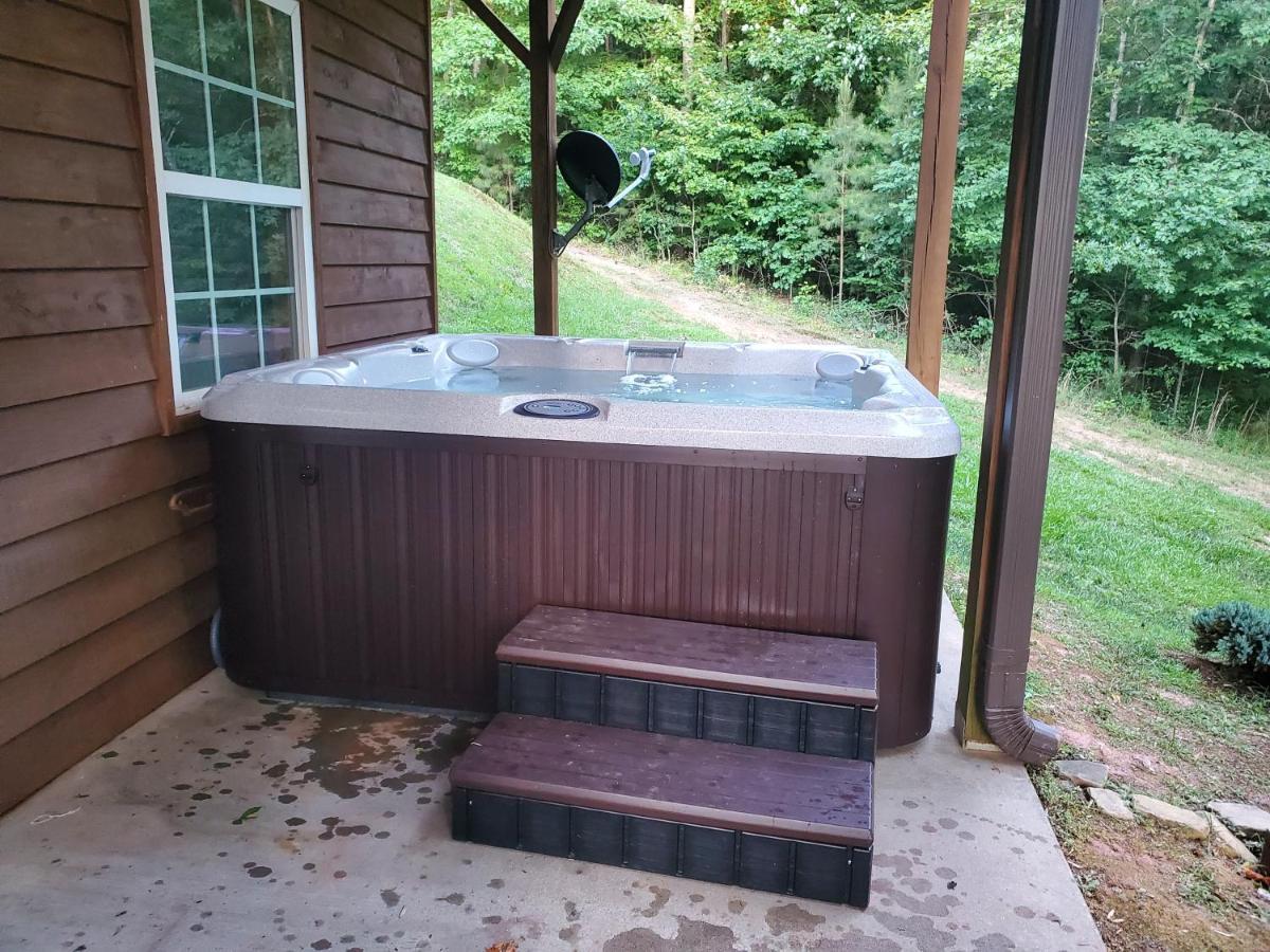 Smoky Mountain Cabin - Hot Tub - Fire Pit เมอร์ฟี ภายนอก รูปภาพ