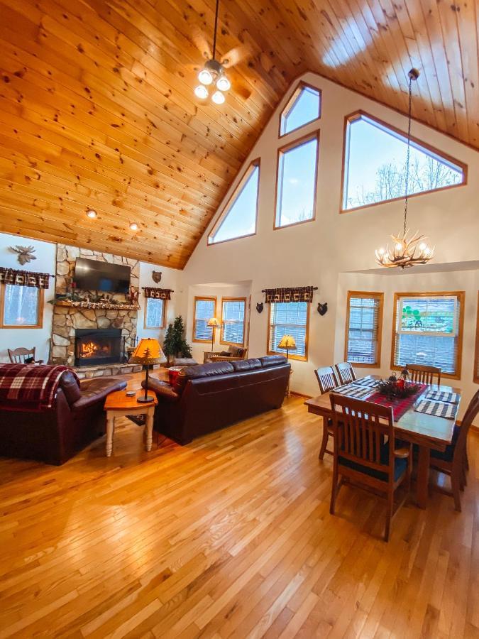Smoky Mountain Cabin - Hot Tub - Fire Pit เมอร์ฟี ภายนอก รูปภาพ